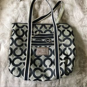 • coach poppy purse •